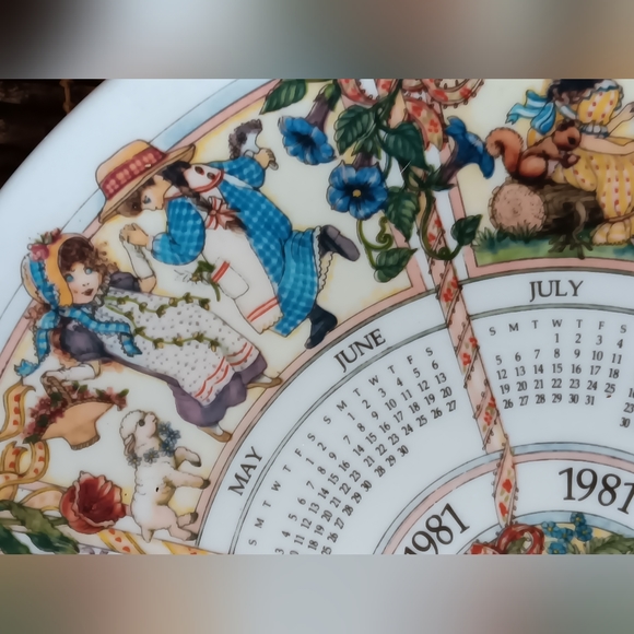 1981 Calendar Plate by Deborah Bell Jarrett - Picture 3 of 15